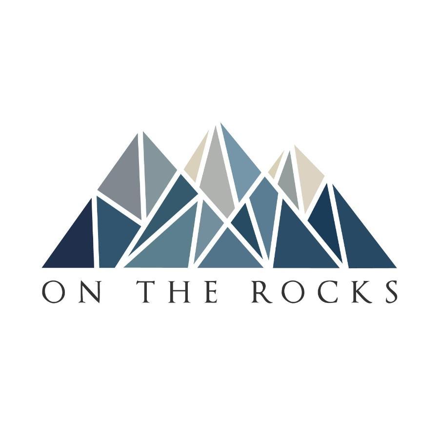 On The Rocks - 2bdr 2bth Touch Of Class In * Canmore